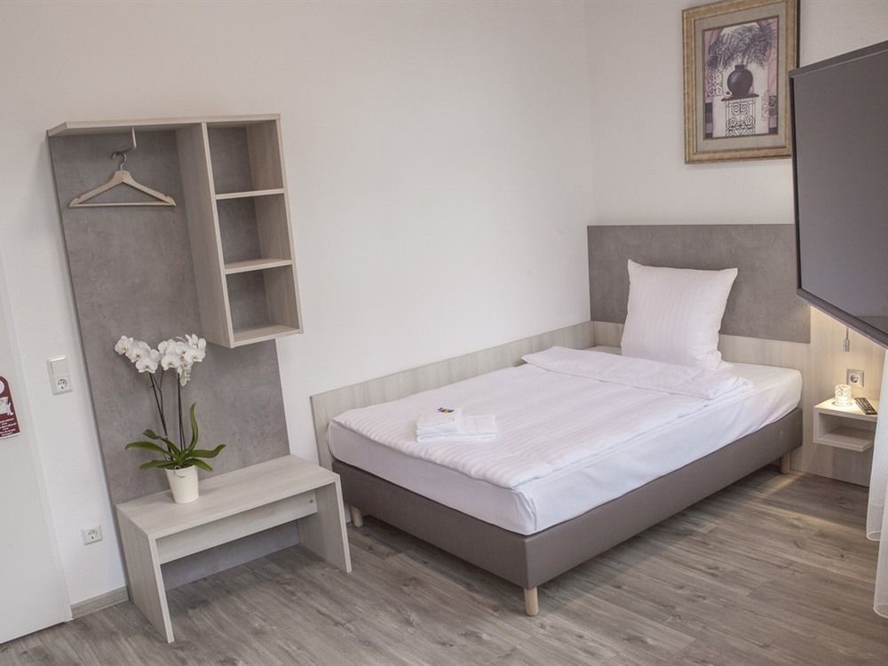Brauweiler Hotel Schugt المظهر الخارجي الصورة