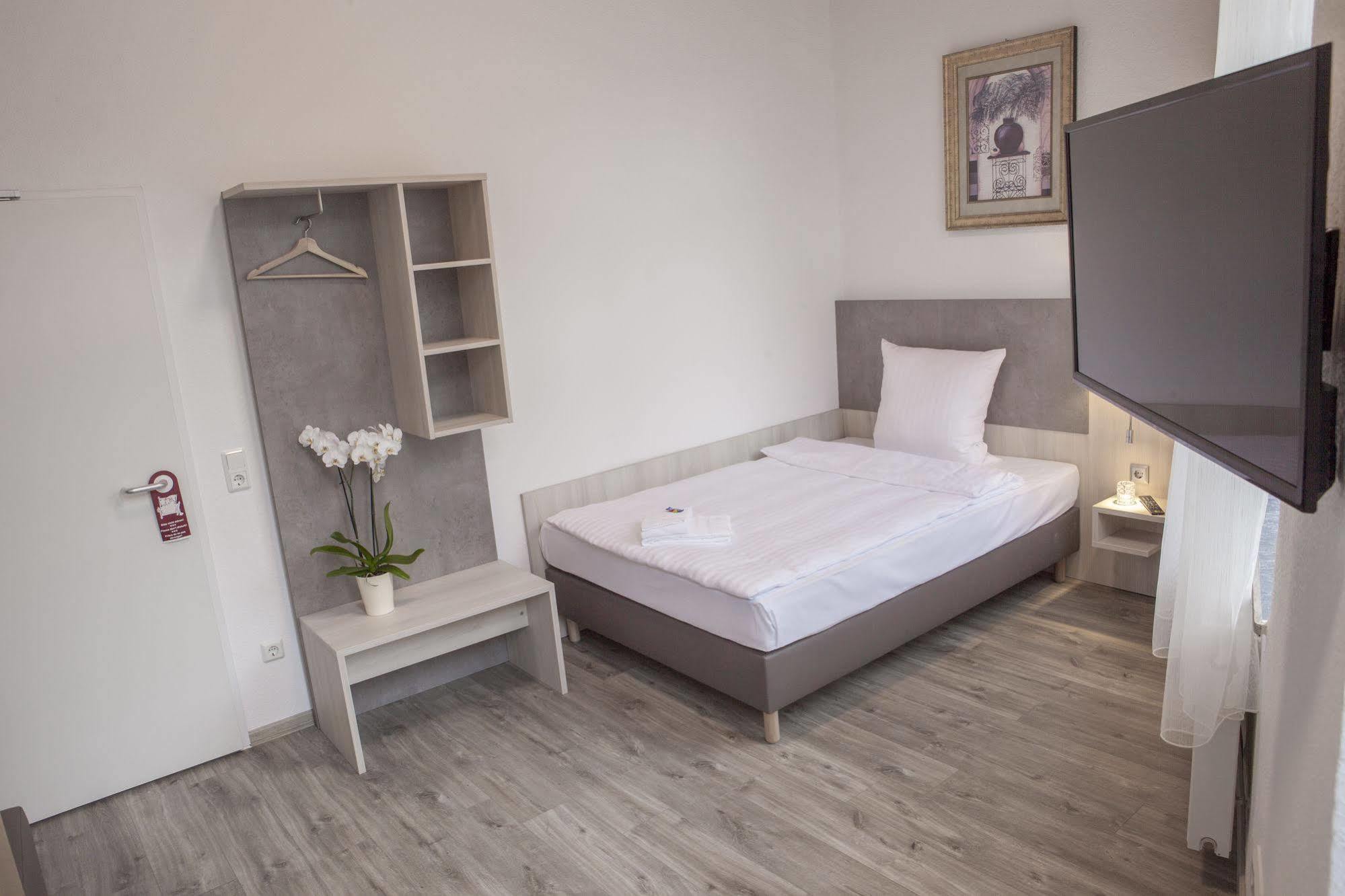 Brauweiler Hotel Schugt المظهر الخارجي الصورة